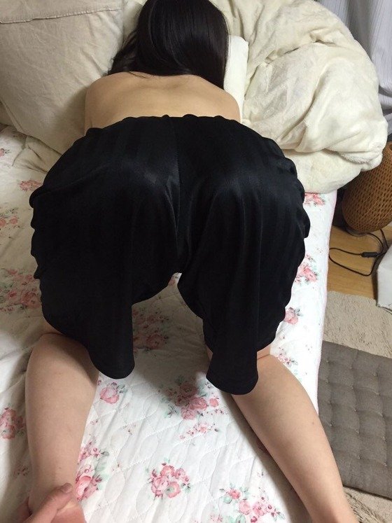 女の最もエロい部位は？　←　ケツ！！